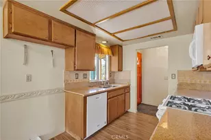 7824 Columbine, Oak Hills, CA 92344 - Photo 11