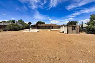 16237 Westland, Victorville, CA 92395 - Photo 39