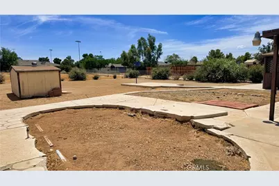 16237 Westland, Victorville, CA 92395 - Photo 35