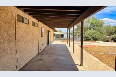 16237 Westland, Victorville, CA 92395 - Photo 31