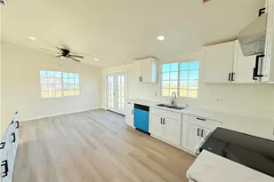 11975 Barbet, Phelan, CA 92371 - Photo 9