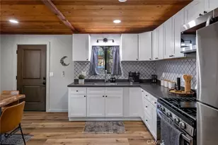 397 Wabash Ln, Sugarloaf, CA 92386 - Photo 7