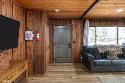 397 Wabash Lane, Sugarloaf, CA 92386 - Photo 3