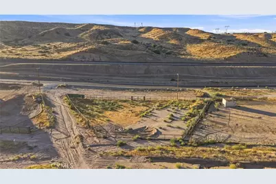 13375 Summit Valley Road, Hesperia, CA 92345 - Photo 11