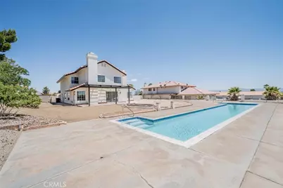 16334 Ridge View Drive, Apple Valley, CA 92307 - Photo 35