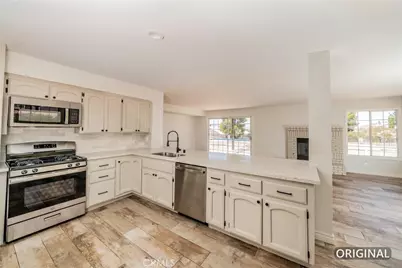 16334 Ridge View Drive, Apple Valley, CA 92307 - Photo 15