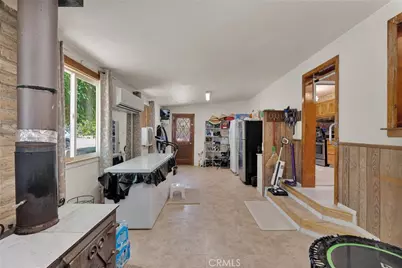 12660 Ivanhoe Road, Lucerne Valley, CA 92356 - Photo 19