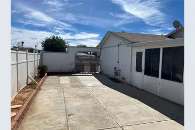 12716 Iroquois, Apple Valley, CA 92308 - Photo 7