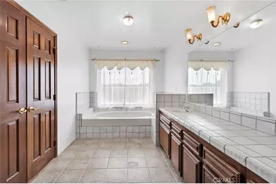 14942 Riverside Drive, Apple Valley, CA 92307 - Photo 47