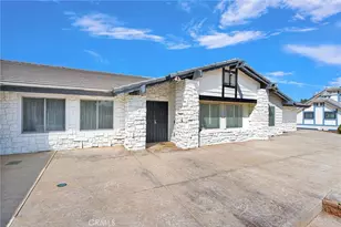 14942 Riverside Dr, Apple Valley, CA 92307 - Photo 5