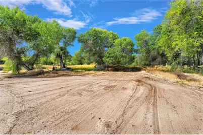14942 Riverside Drive, Apple Valley, CA 92307 - Photo 63