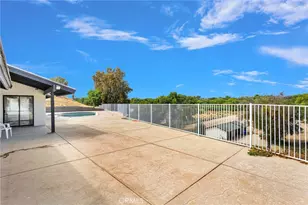 14942 Riverside Dr, Apple Valley, CA 92307 - Photo 57