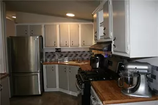 13393 Mariposa, Victorville, CA 92395 - Photo 11
