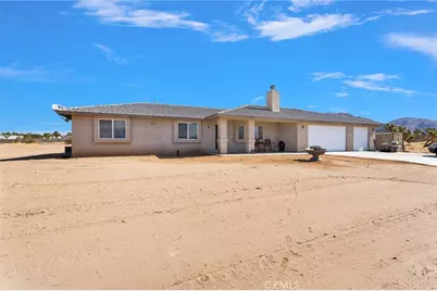 23520 Pala, Apple Valley, CA 92307 - Photo 3