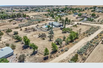 4626 Sundown, Phelan, CA 92371 - Photo 37