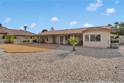 16249 Crown Valley Drive, Apple Valley, CA 92307 - Photo 47