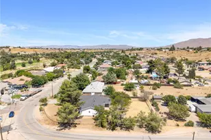 17405 Adobe, Hesperia, CA 92345 - Photo 47