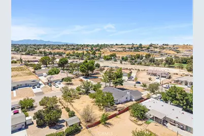 17405 Adobe, Hesperia, CA 92345 - Photo 39