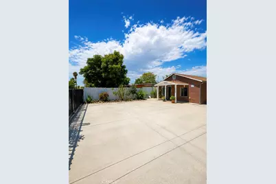 25268 Court, San Bernardino, CA 92410 - Photo 3