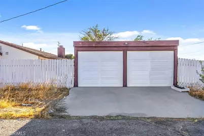 15888 Bear Valley Road, Victorville, CA 92395 - Photo 47