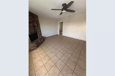 16458 Spruce, Hesperia, CA 92345 - Photo 5
