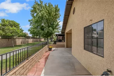 19064 Elm Drive, Apple Valley, CA 92308 - Photo 25