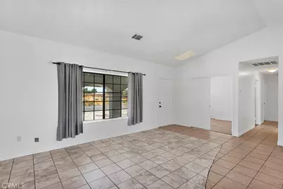 12527 Petaluma Road, Victorville, CA 92392 - Photo 9