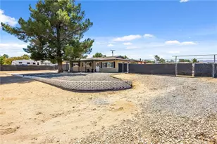 19185 Shoshonee, Apple Valley, CA 92307 - Photo 41