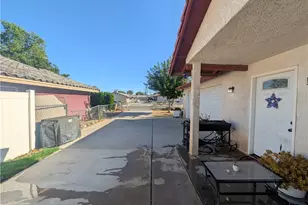 16410 Smoke Tree, Hesperia, CA 92345 - Photo 3