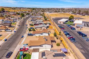 1933 Forane, Barstow, CA 92311 - Photo 37