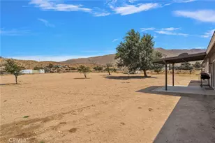 9515 Yucca St, Apple Valley, CA 92308 - Photo 35