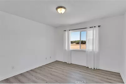 9352 Cedar Street, Oak Hills, CA 92344 - Photo 35