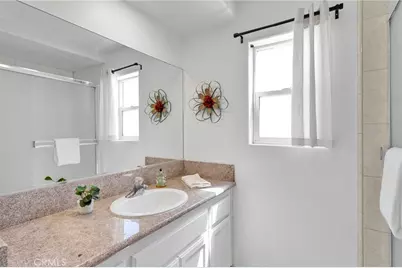 9352 Cedar Street, Oak Hills, CA 92344 - Photo 37