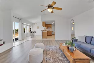 9352 Cedar St, Oak Hills, CA 92344 - Photo 15
