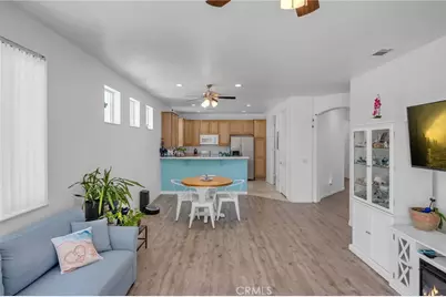 11122 Avonlea Road, Apple Valley, CA 92308 - Photo 15
