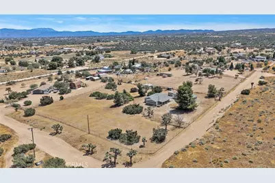9283 Atsina, Phelan, CA 92371 - Photo 53