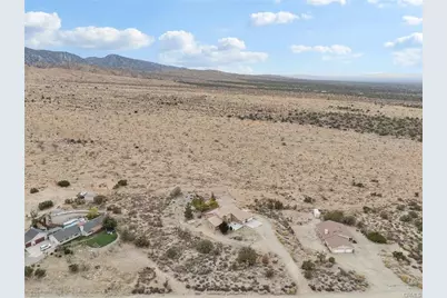 10160 Pineview Road, Pinon Hills, CA 92372 - Photo 41