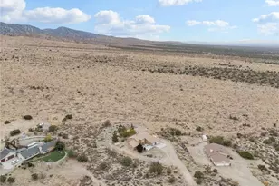 10160 Pineview Rd, Pinon Hills, CA 92372 - Photo 41