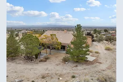 10160 Pineview Road, Pinon Hills, CA 92372 - Photo 45
