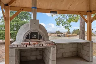 10160 Pineview Rd, Pinon Hills, CA 92372 - Photo 31