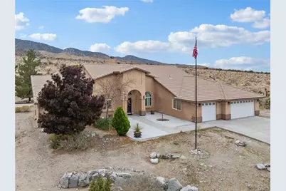 10160 Pineview Road, Pinon Hills, CA 92372 - Photo 37