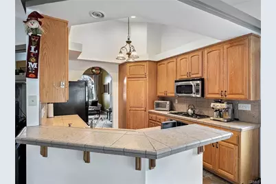 10160 Pineview Road, Pinon Hills, CA 92372 - Photo 11