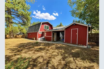 548 Riverside, Sugarloaf, CA 92386 - Photo 11