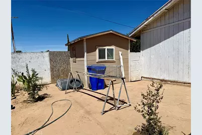 12814 Kiowa, Apple Valley, CA 92308 - Photo 11
