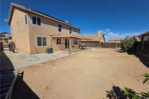 13255 San Dimas St, Hesperia, CA 92344 - Photo 3
