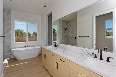 12985 Davona Dale Road, Apple Valley, CA 92308 - Photo 7