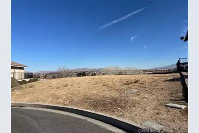 18257 Deauville Drive, Victorville, CA 92395 - Photo 3