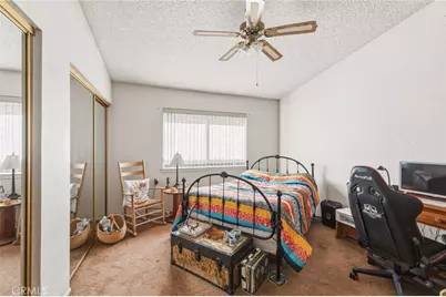 12980 Autumnwood, Victorville, CA 92395 - Photo 17
