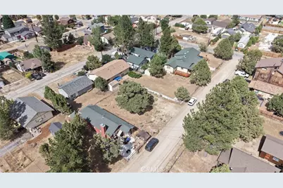 111 3rd Ln, Big Bear Lake, CA 92315 - Photo 7