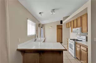 9104 Aspenwood, Hesperia, CA 92344 - Photo 11